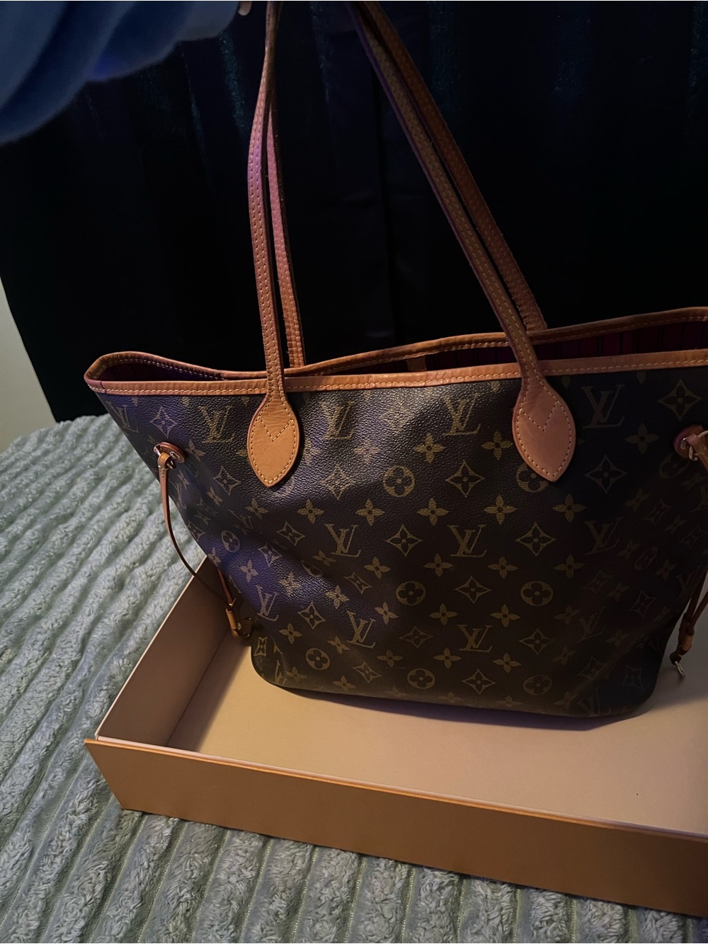Louis Vuitton Brown Monogram Neverfull MM Tote with Pouch - Picture 7 of 12